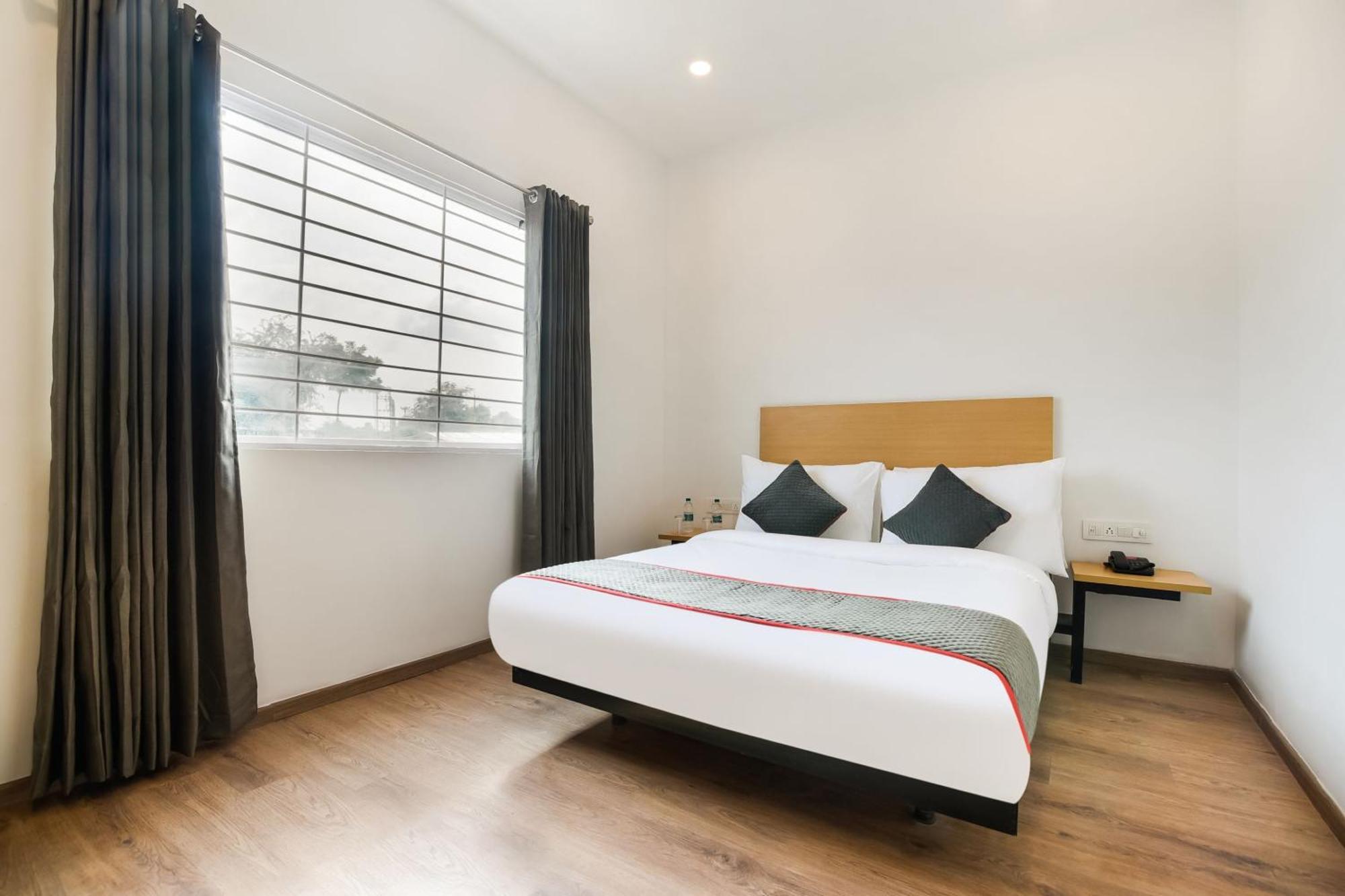 Hotel Townhouse The Awadh Airport Near Chaudhary Charan Singh International Airport Bijnaur Esterno foto