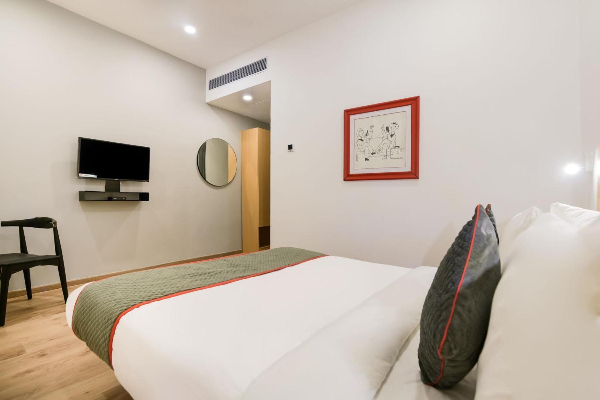 Hotel Townhouse The Awadh Airport Near Chaudhary Charan Singh International Airport Bijnaur Esterno foto
