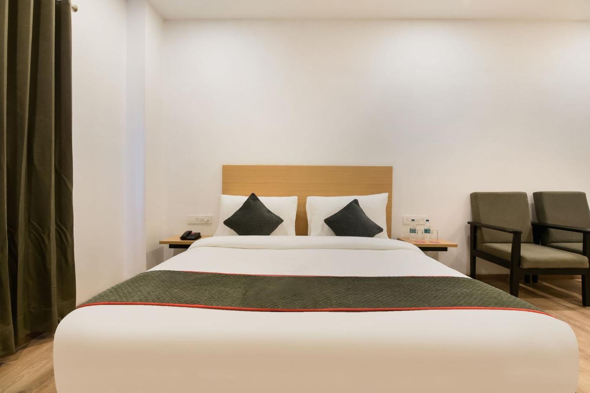 Hotel Townhouse The Awadh Airport Near Chaudhary Charan Singh International Airport Bijnaur Esterno foto