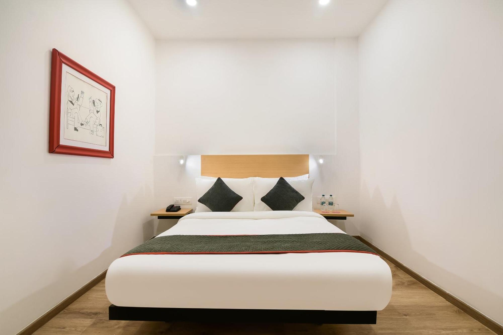 Hotel Townhouse The Awadh Airport Near Chaudhary Charan Singh International Airport Bijnaur Esterno foto